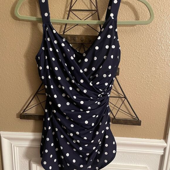 Lands End Navy White Polka Dots Women’s Gathered One Piece Swim Suit 6 - Picture 10 of 10